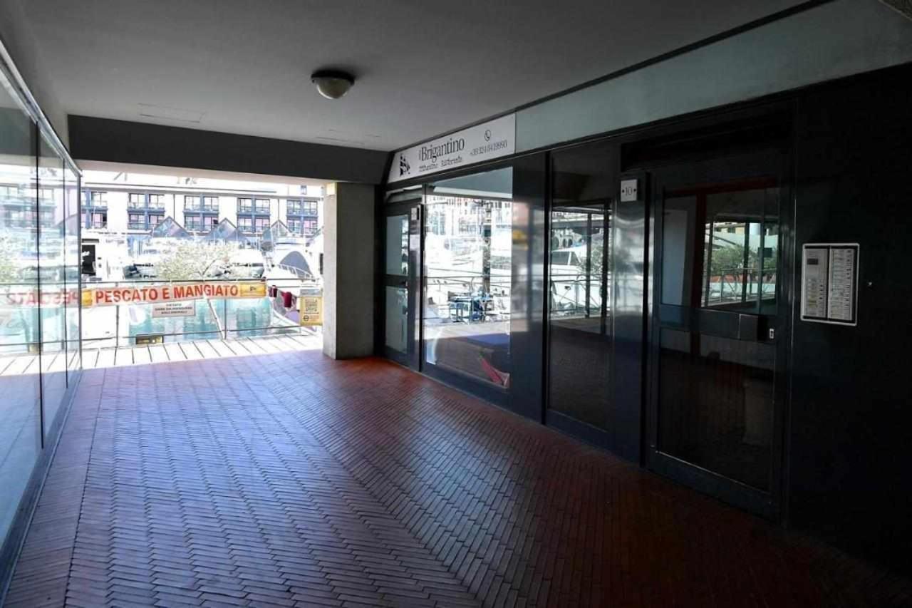 H2Ome Ponte Morosini Vicinissimo All'Acquario Genoa Bagian luar foto